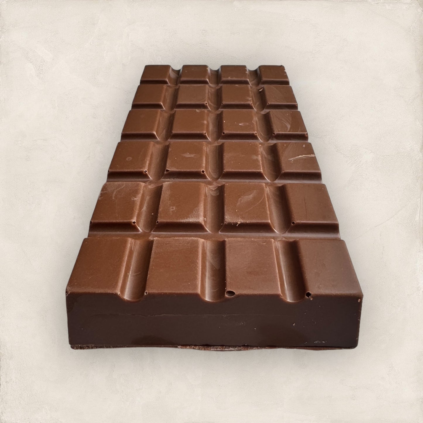 Milk Chocolate Rocky Road Bar (biscoff, mini marshmallows, crispy M&M's, sweet raisins and cranberries) 245g